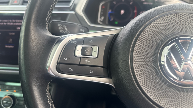 Volkswagen Tiguan 2.0 TDi 150 R-Line Tech 5dr DSG Diesel Estate